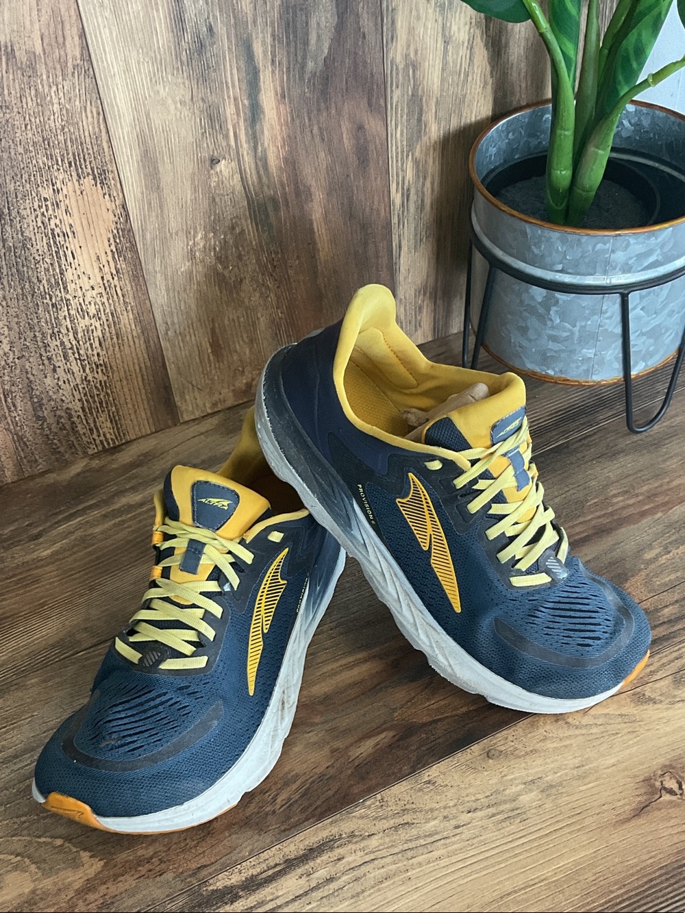 Altra Provision 6 ALOA5475445 Road Running Shoes 10.5 FAIR 245B